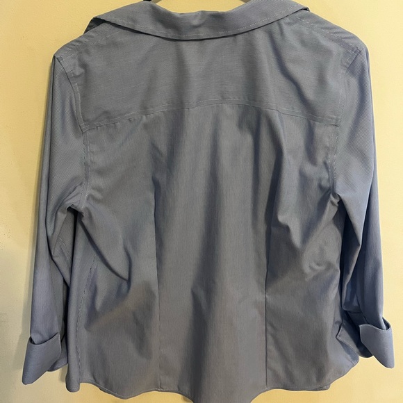 Jones New York button down dress shirt - Picture 5 of 5